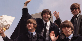 DISNEY+ ПРЕДСТАВИТ ОБНОВЛЕННУЮ ВЕРСИЮ ФИЛЬМА «АНТОЛОГИЯ», ПОСВЯЩЕННОГО THE BEATLES