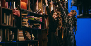 «АЛИСА В СТРАНЕ ЧУДЕС»: КАК СМОГЛИ, ТАК И СПЕЛИ