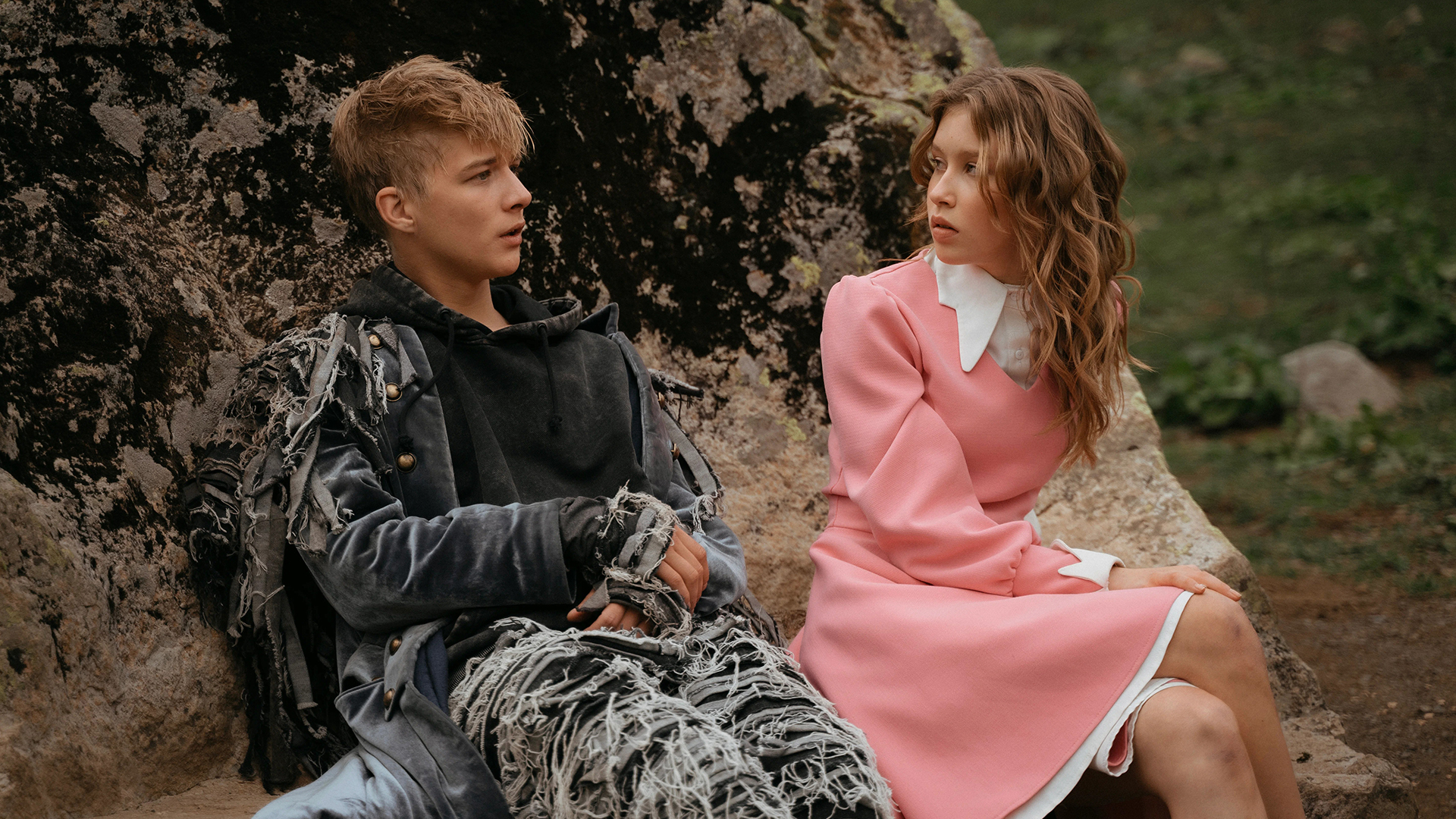 «Алиса в Стране чудес»: как смогли, так и спели 1 reczenziya na film alisa v strane chudes 2025 shot tv title