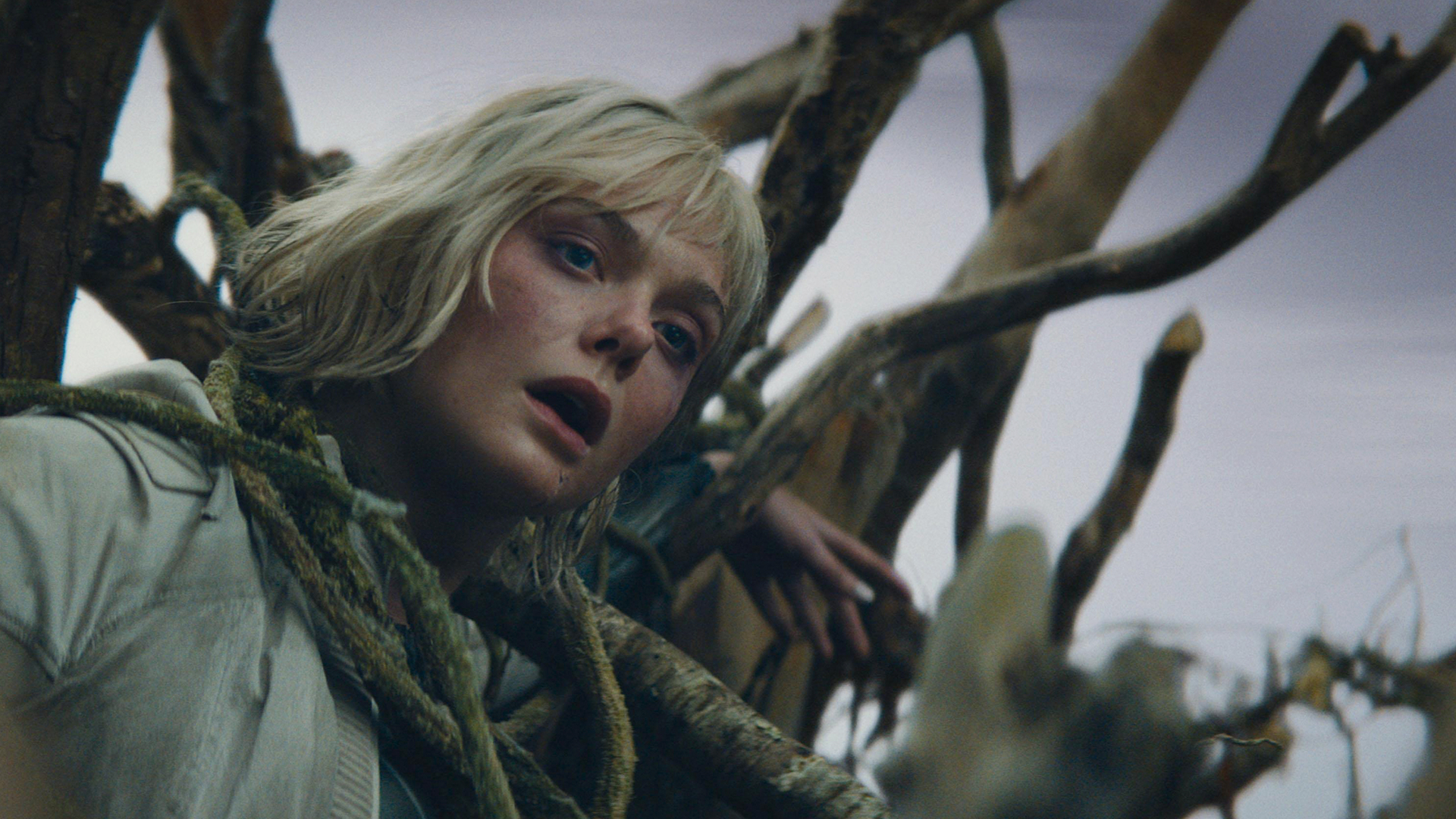 el fanning v filme hishhnik. planeta smerti 2025