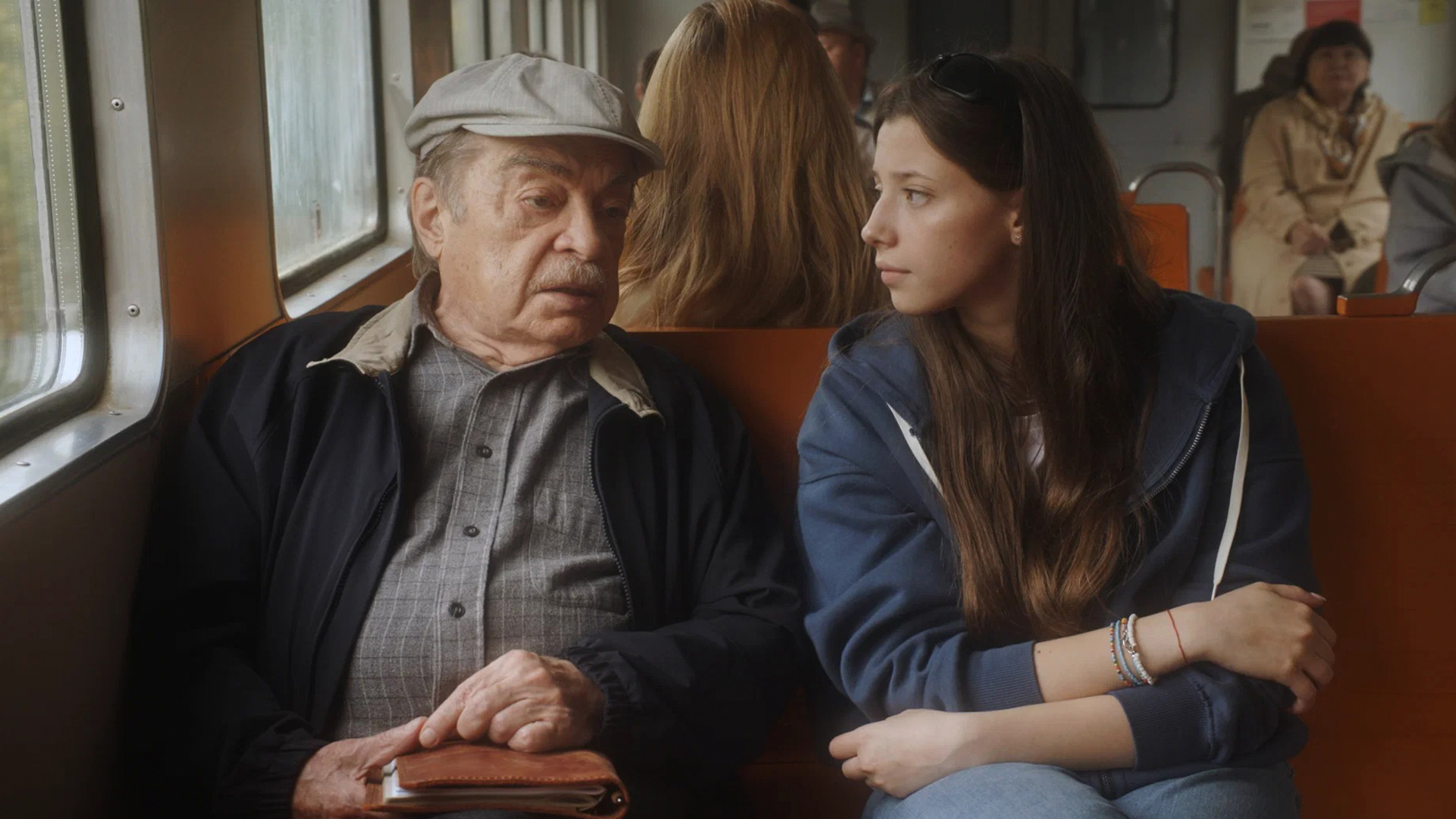 reczenziya na film dvoe v odnoj zhizni ne schitaya sobaki shot tv 2