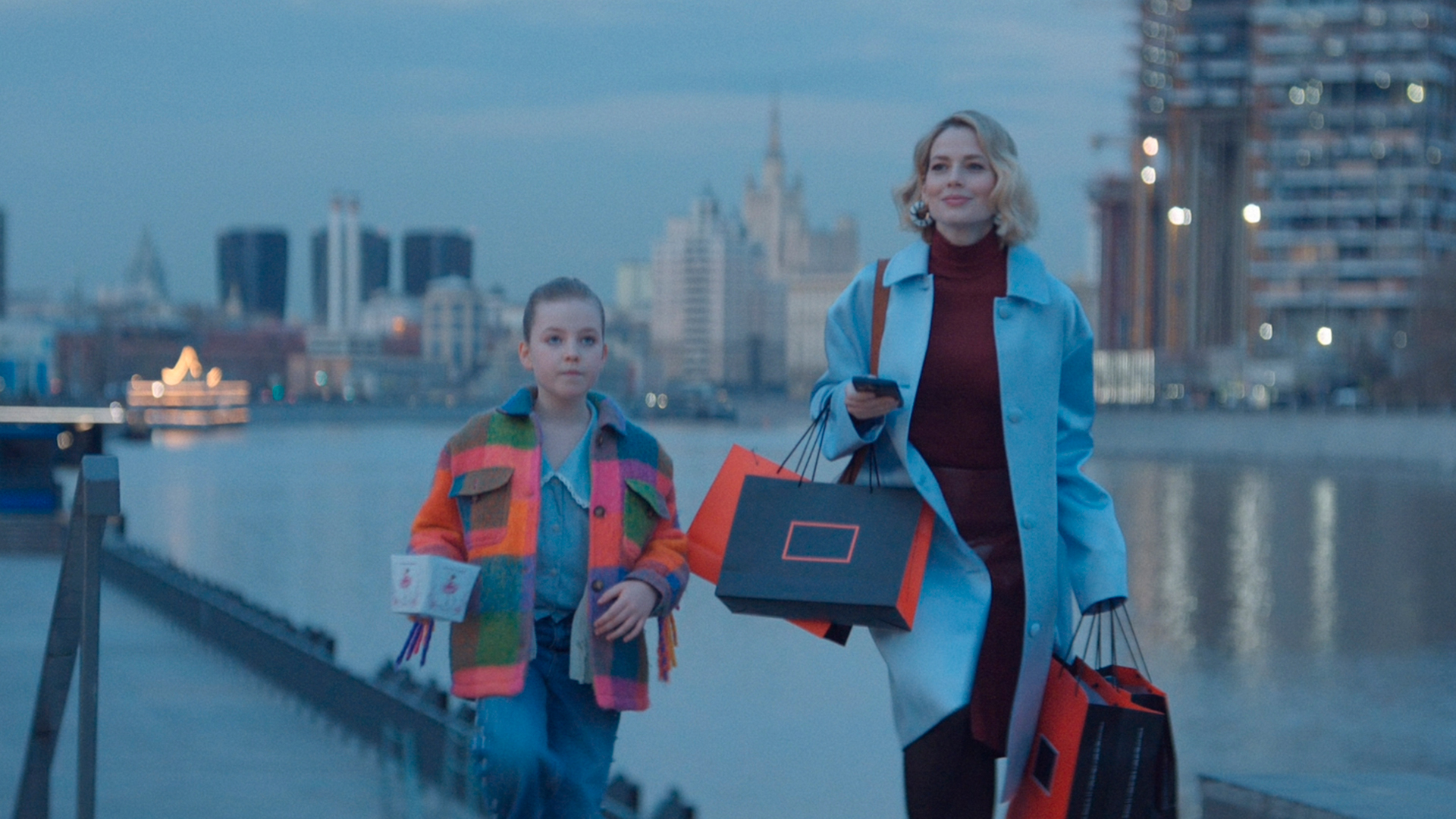 violetta yamova i yuliya snigir v krovikse